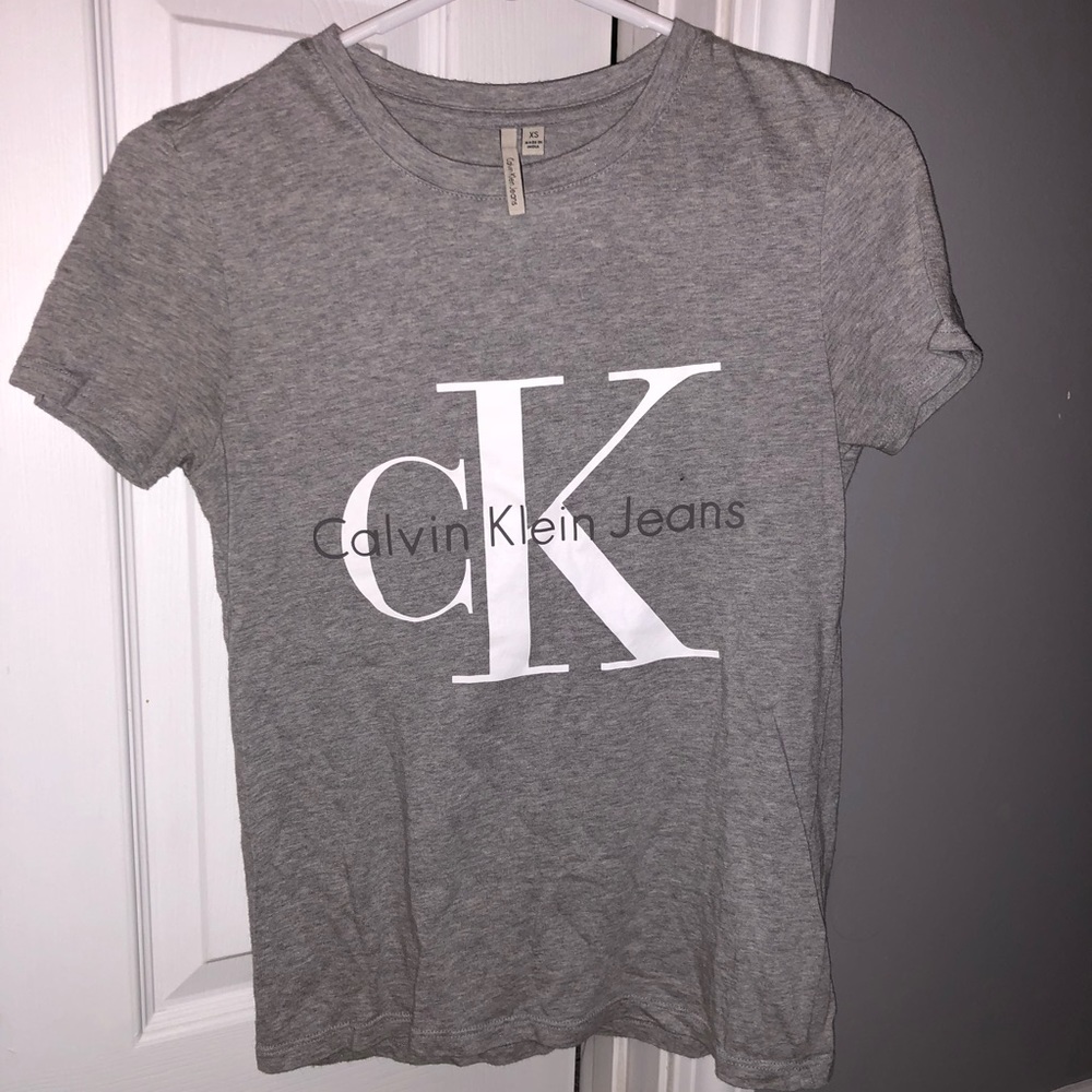 calvin klein t shirt! NWOT
